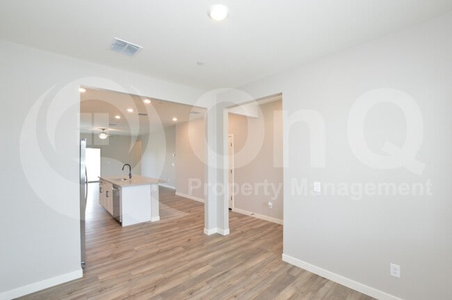 Building Photo - 9087 N 114th Ln