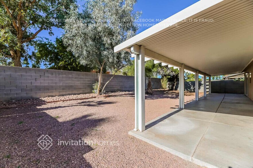 Building Photo - 8927 Termoli St