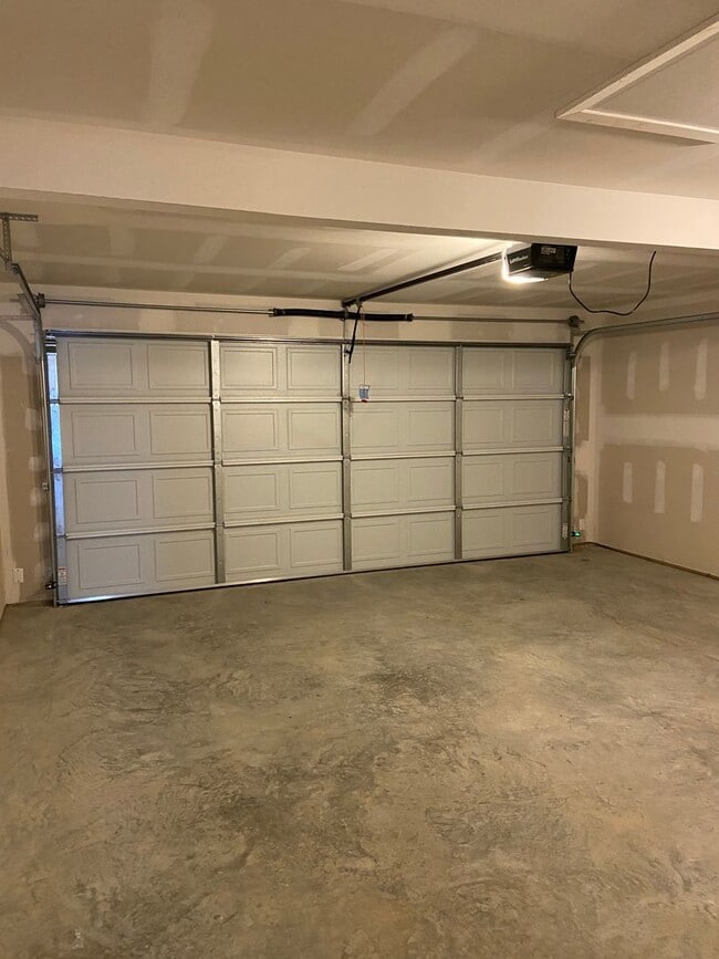 Building Photo - 3828 Travers Ln