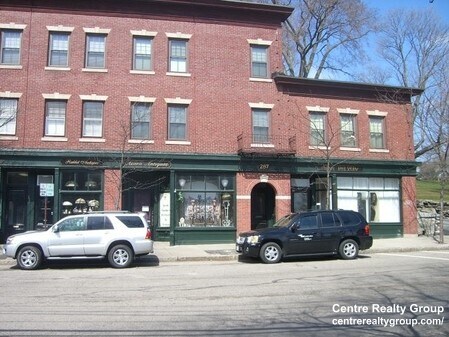 Building Photo - 287 Elliot St