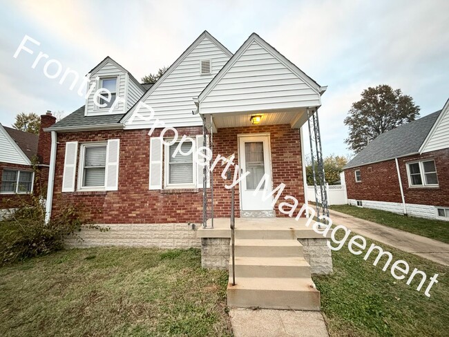 Primary Photo - Available Now! Beautiful 3-bedroom 1.5 Bat...