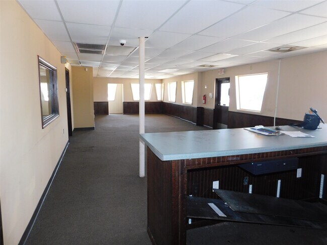 Building Photo - 202 N Mechanic St