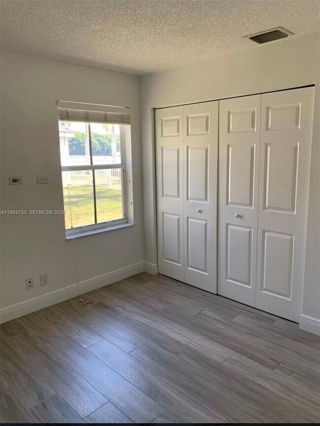 Building Photo - 1918 Andromeda Ln