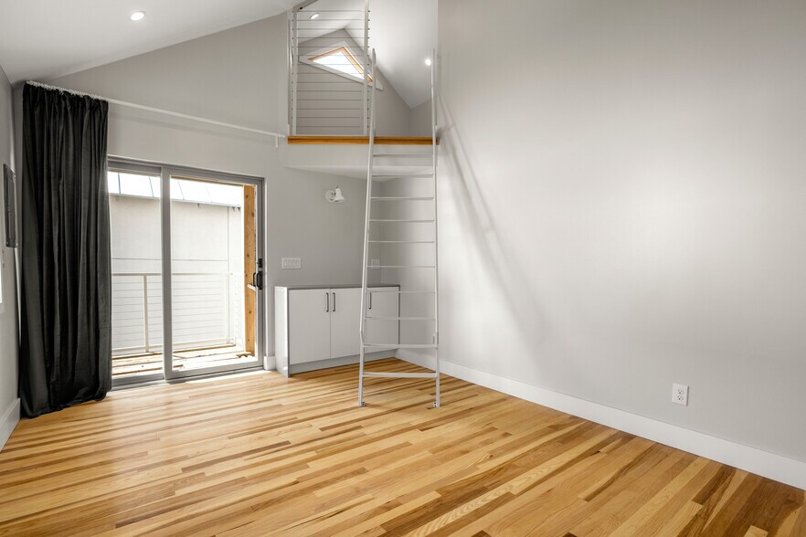 Building Photo - 126 Boston St