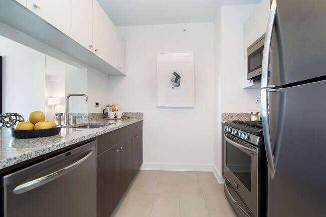 Interior Photo - Linc LIC