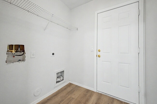Building Photo - 22820 W Papago St
