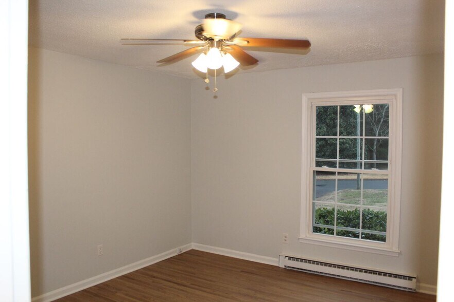 Building Photo - 3030 Studley Rd