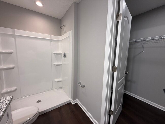 Building Photo - 117 Bass Ln