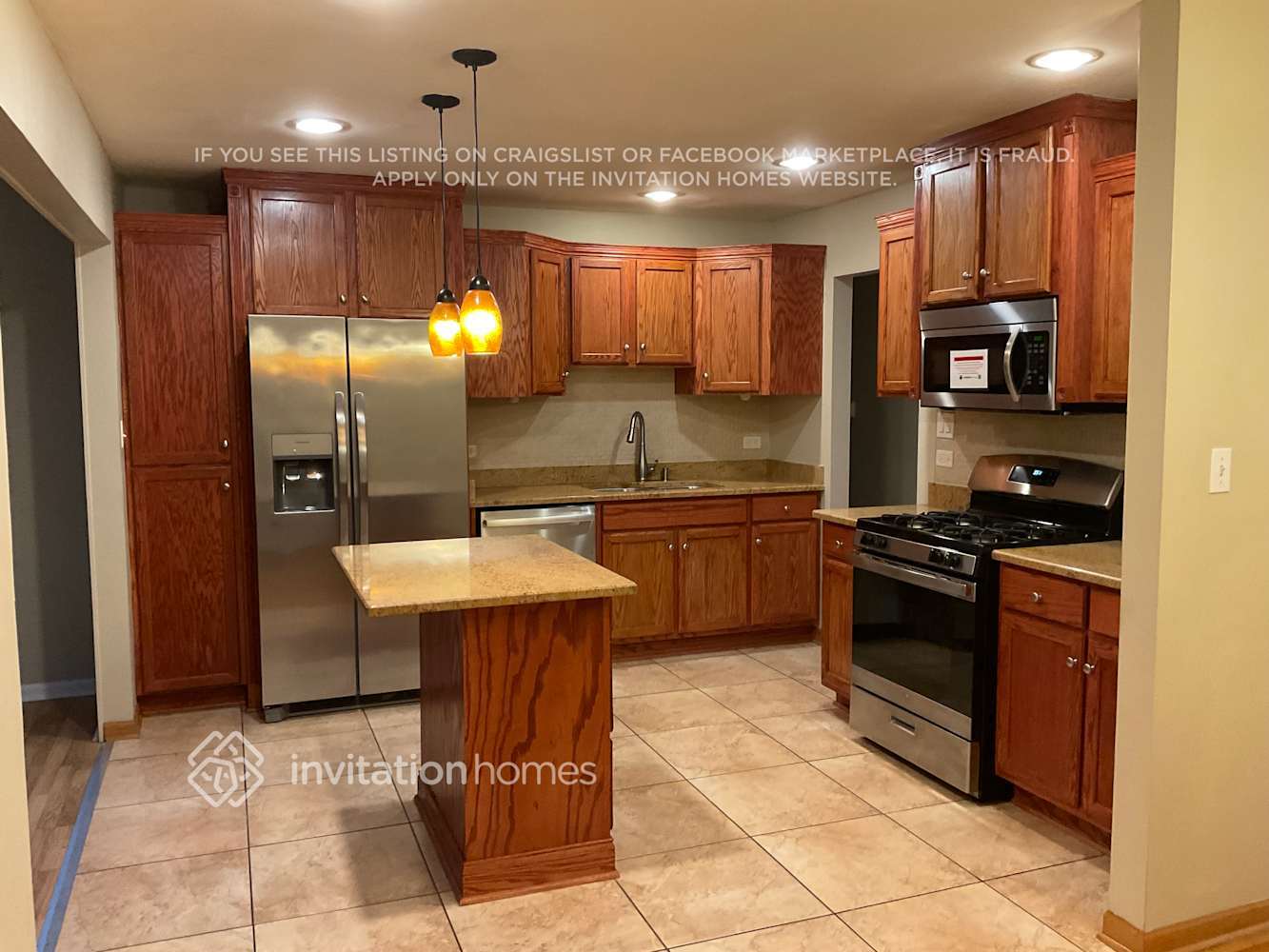 Building Photo - 13601 Cherry Ln