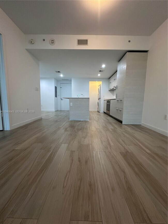 Building Photo - 1300 S Miami Ave