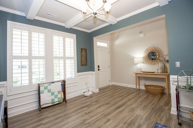 Building Photo - Spacious 5-Bedroom Home with 3 Full Bathrooms in Carthage, NC - Perfect for Your Family!