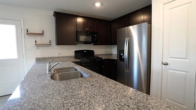 Building Photo - 3702 Haydon Hl Rd