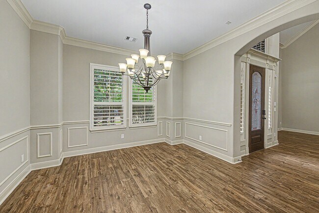 Building Photo - 17430 Aberdeenshire Dr