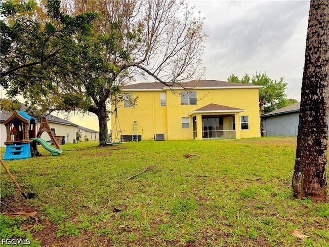 Building Photo - 117 Shadow Lakes Dr