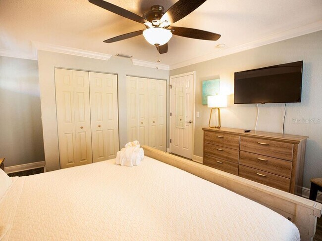 Building Photo - 185 Brightwater Dr