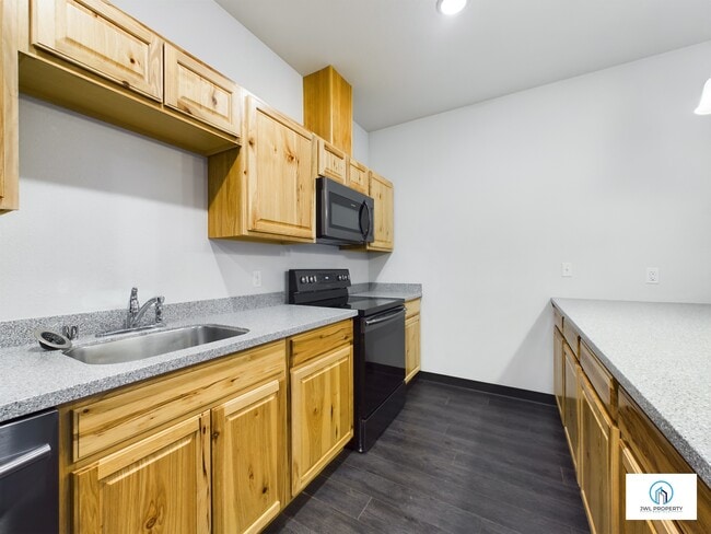 Building Photo - 2416 Homestead Dr