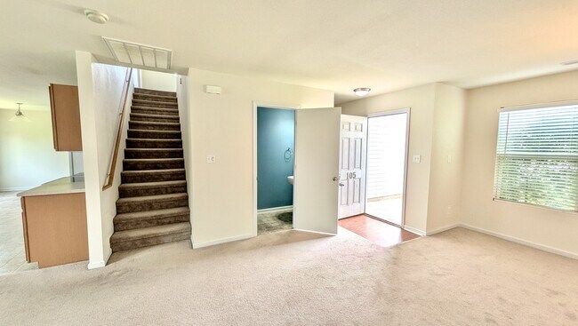 Building Photo - 105 Bayside Ln