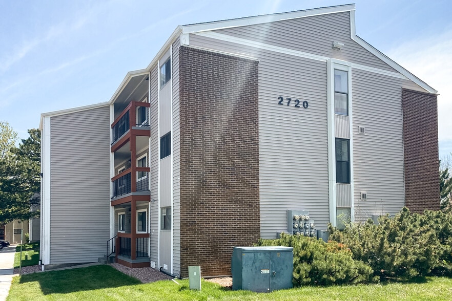 Building - 2720 W 86th Ave