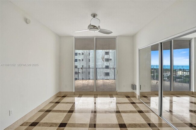 Building Photo - 100 S Birch Rd