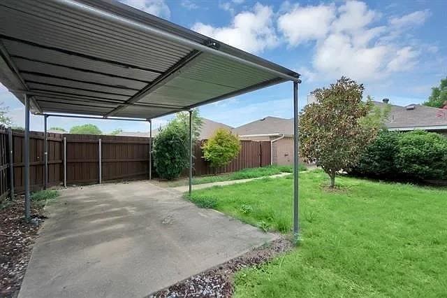 Building Photo - 827 Cornell Ln