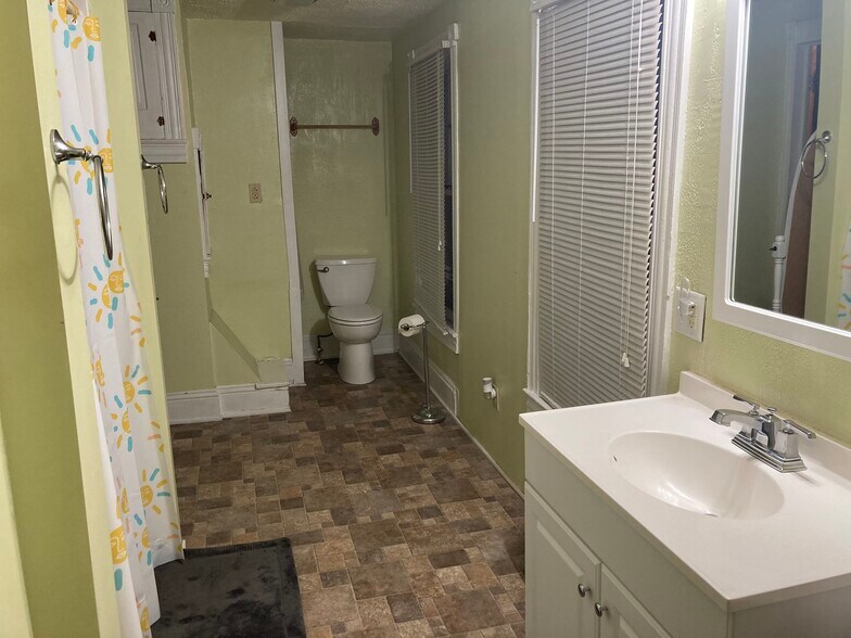 Bathroom - 224 W Main St