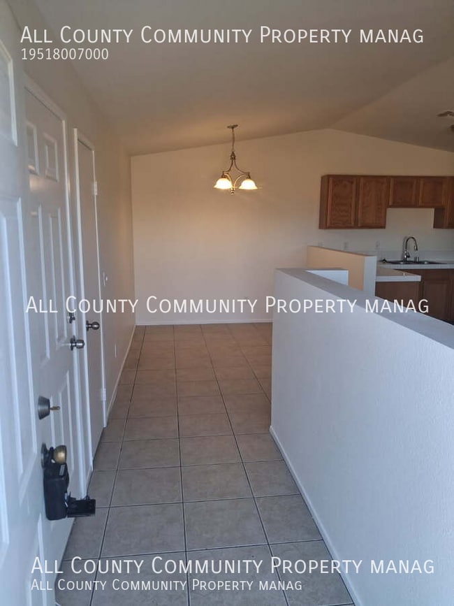 Building Photo - 58439 Palisade Dr