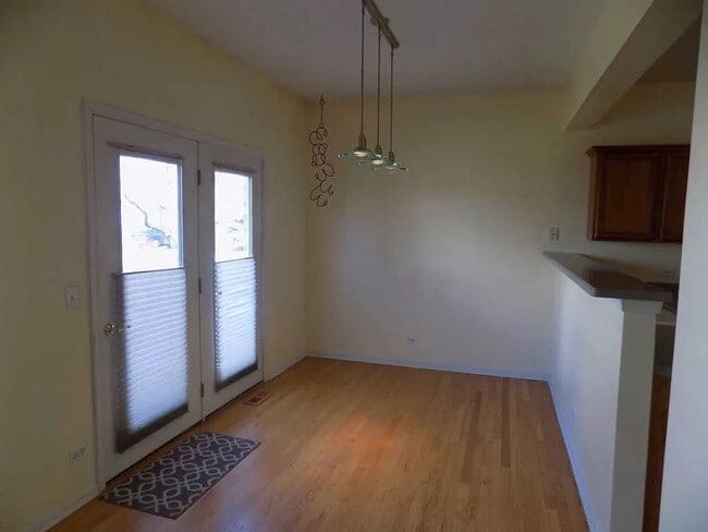 Building Photo - 274 Bay Dr