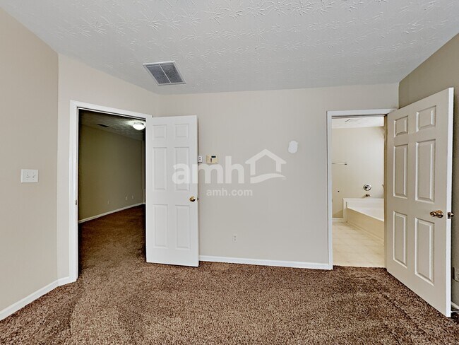 Building Photo - 507 Pond Lillies Rd