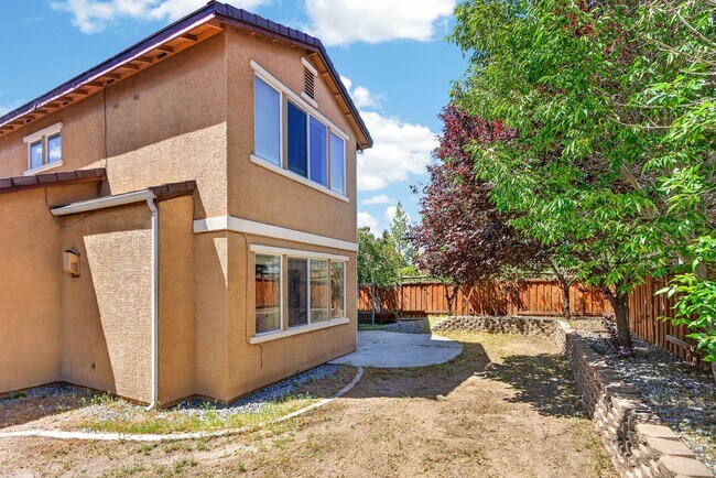 Building Photo - 6960 Rioja Ct