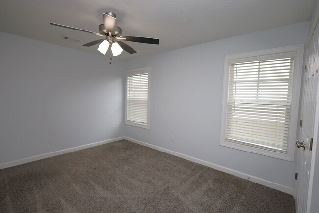 Building Photo - 2527 Naples Ln