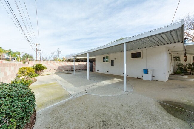Building Photo - 3105 Barnett St