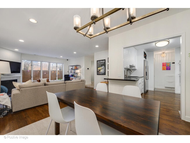 Building Photo - 150 W Eugenie St