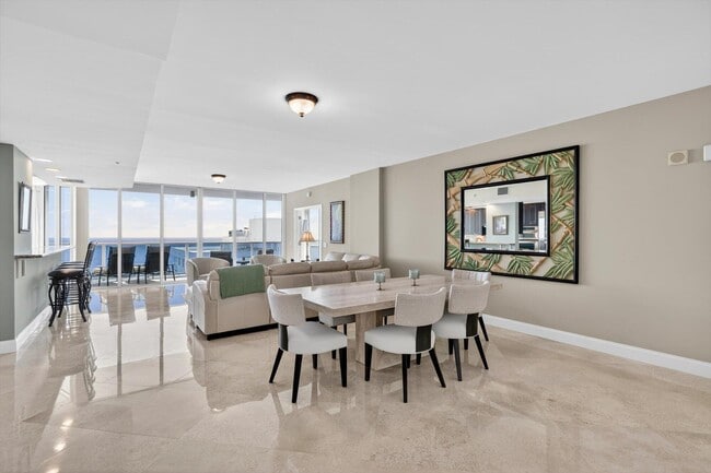 Building Photo - 801 Briny Ave