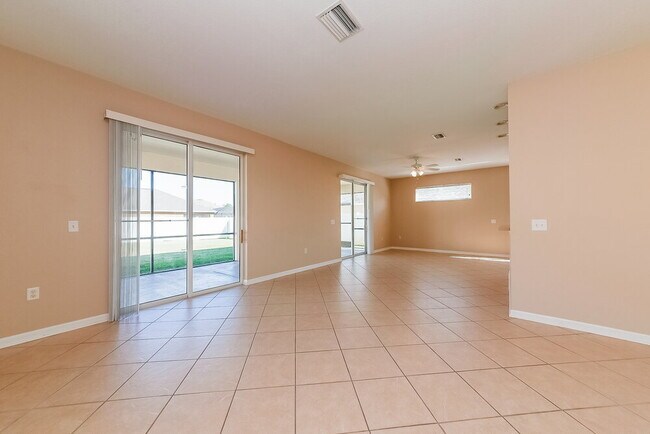 Building Photo - 15307 Skip Jack Loop