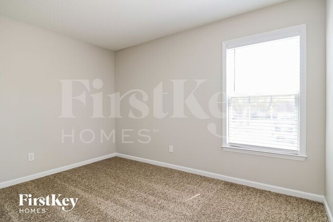 Building Photo - 129 Glengariff Ln