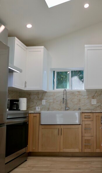 Building Photo - 5106 Cimarron St