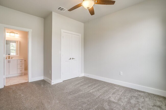 Building Photo - 3200 Forest Park Blvd