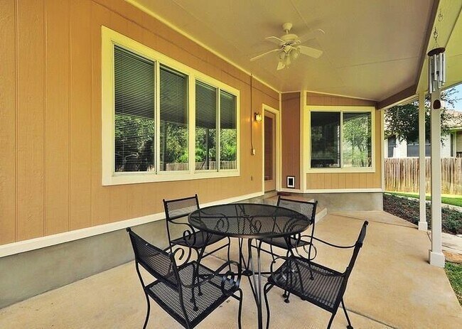 Building Photo - 6150 Jumano Ln