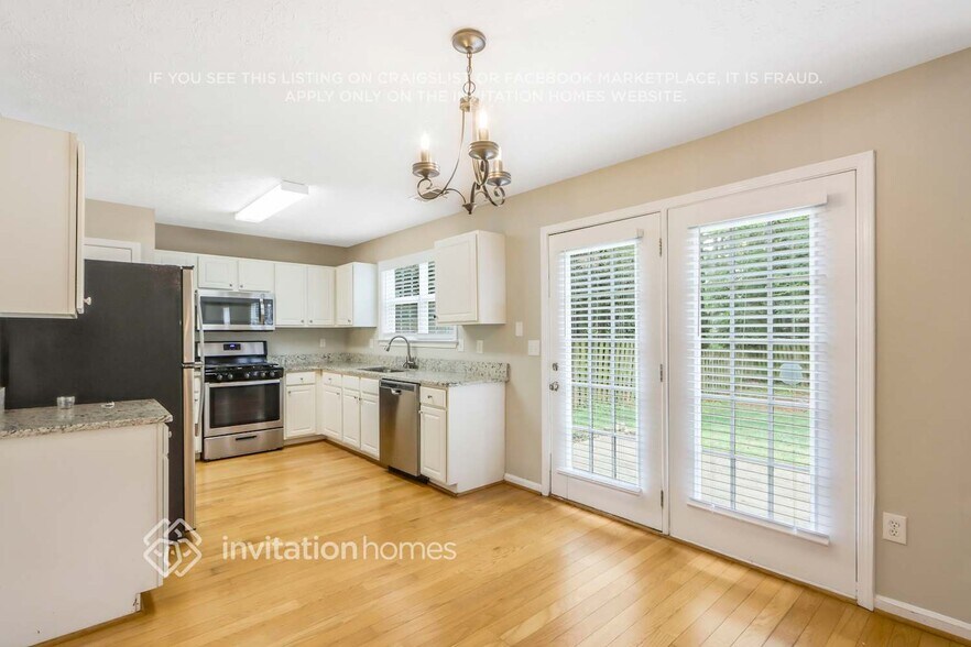 Building Photo - 1766 Chanson Pl NE