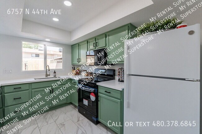 Building Photo - 6757 N 44th Ave