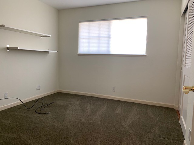 Building Photo - 3973 Loganberry Dr