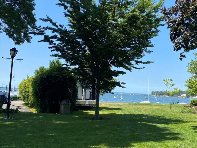 Building Photo - 107 Baker Hill Rd