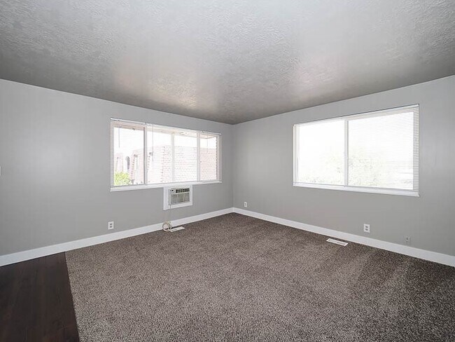 Building Photo - 3064 W Beaver Cir