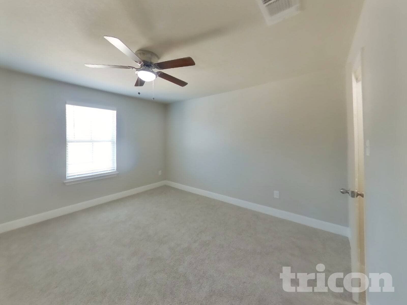 Building Photo - 4007 Anton Dr