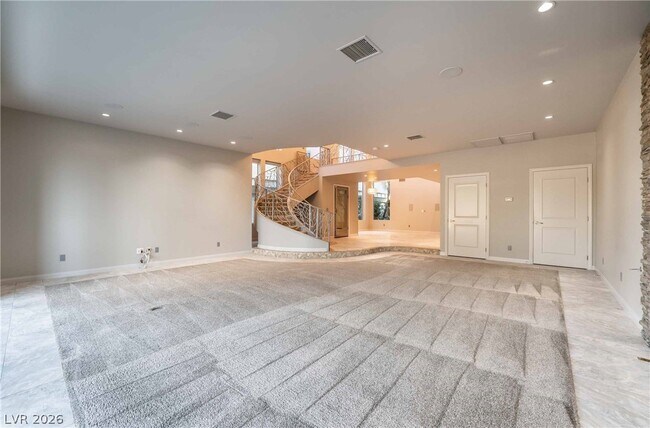 Building Photo - 980 Vegas Valley Dr