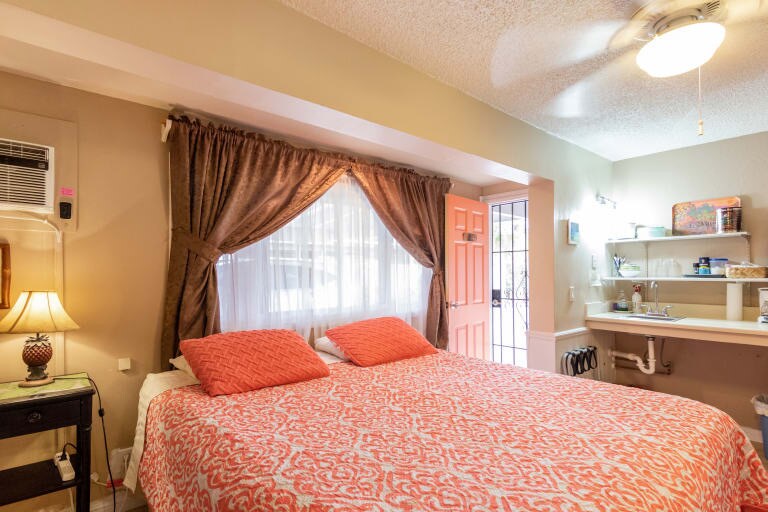 Building Photo - 516A N Kainalu Dr