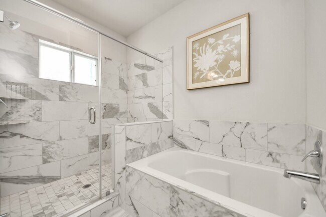 Building Photo - 9448 Kerrwood Ln