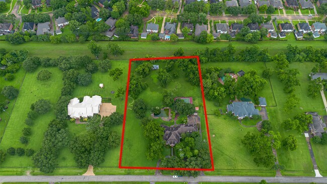 Building Photo - 3665 Maranatha Dr