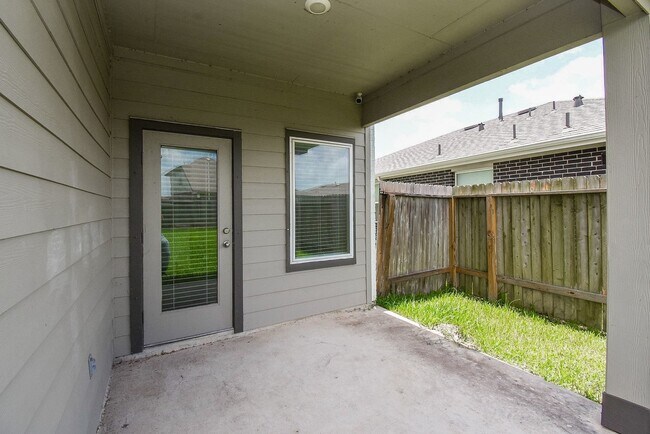Building Photo - 8030 Milam Ln