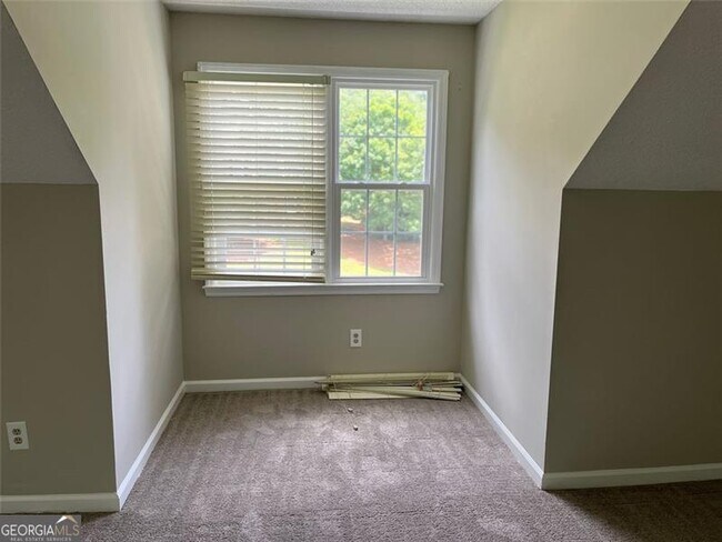 Building Photo - 1397 Wynford Gate